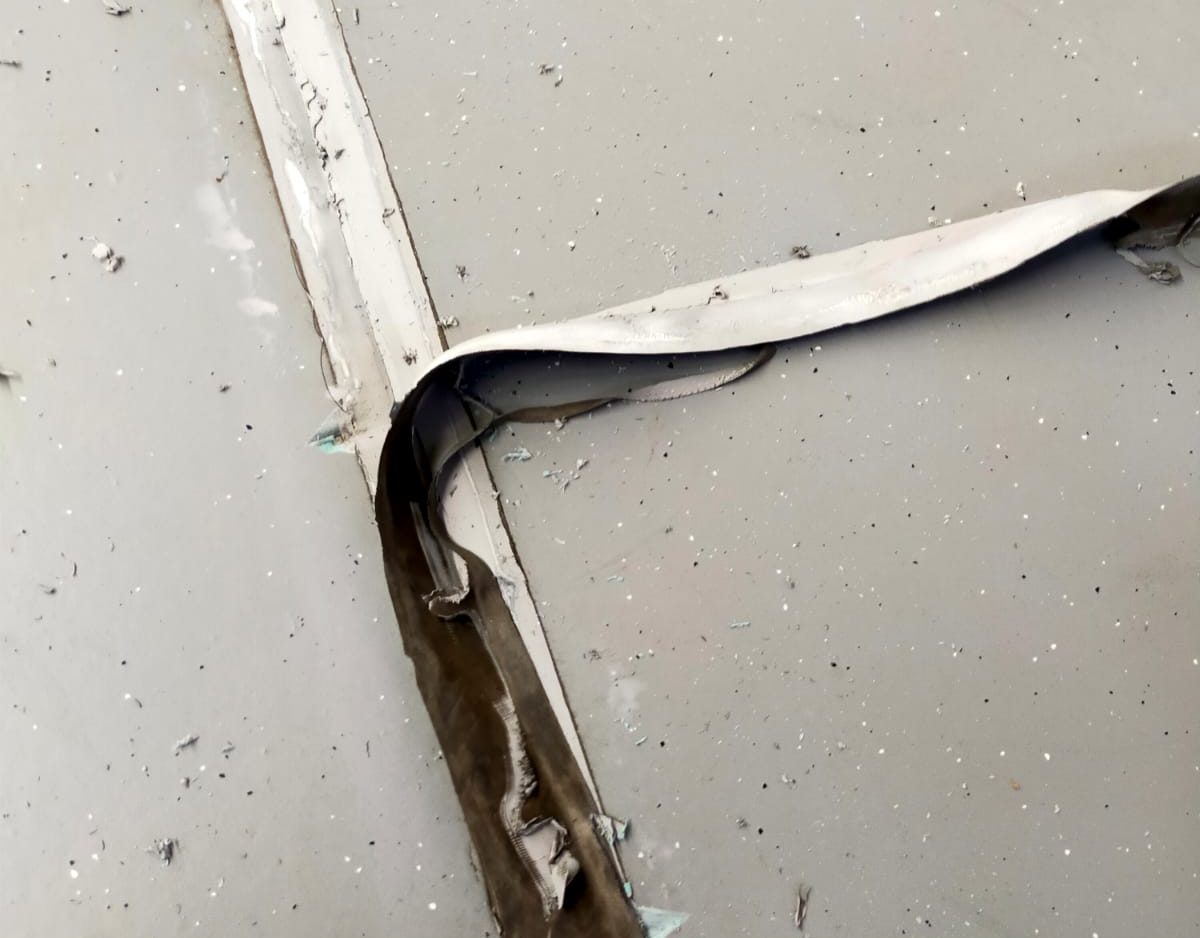 Brugvoegen vervangen in een bedrijfsvloer